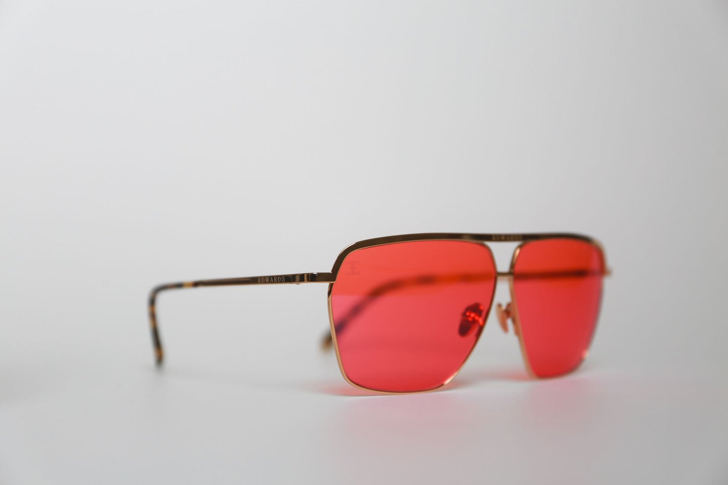 Hiroki 2 - Gold & Fuchsia